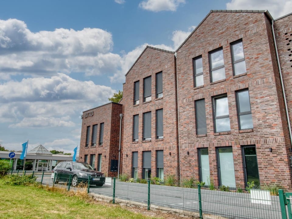 Property building, Facade/entrance