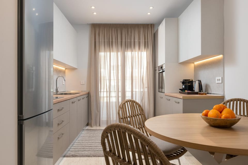Coffee/tea facilities, Kitchen or kitchenette, Dining area, pet friendly, stove, toaster