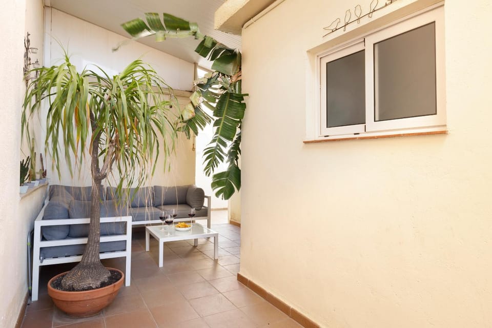 Patio, Off site, Garden, Balcony/Terrace, Seating area
