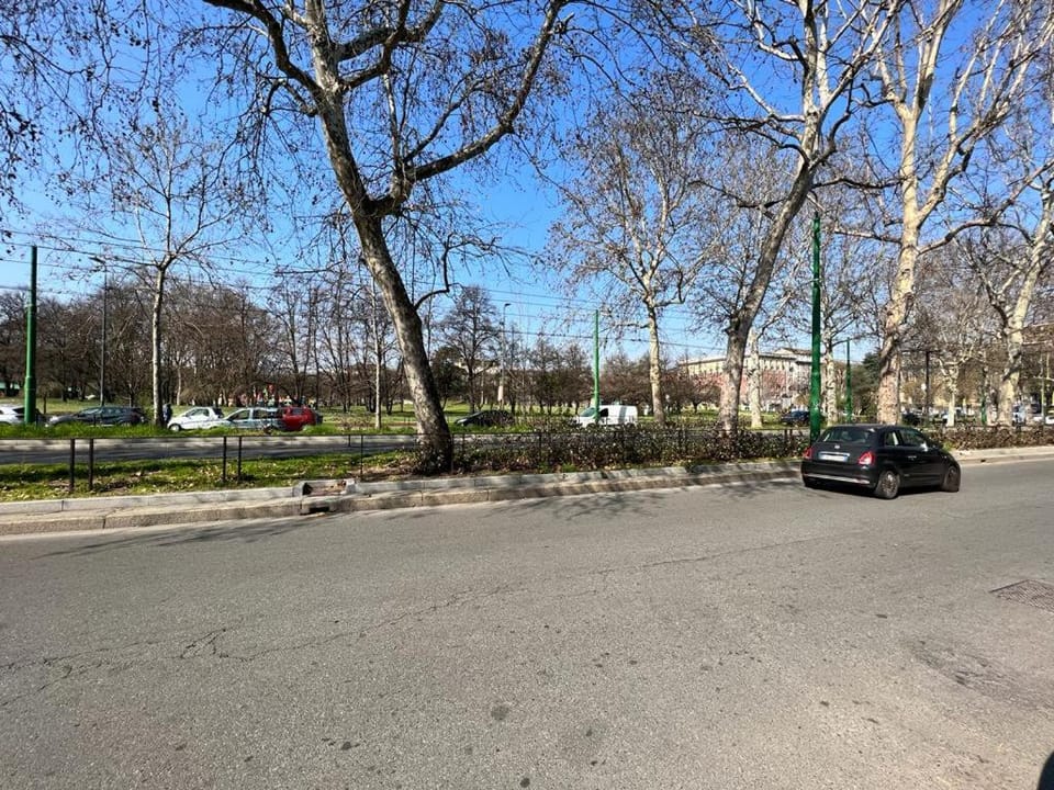 Neighbourhood, Street view