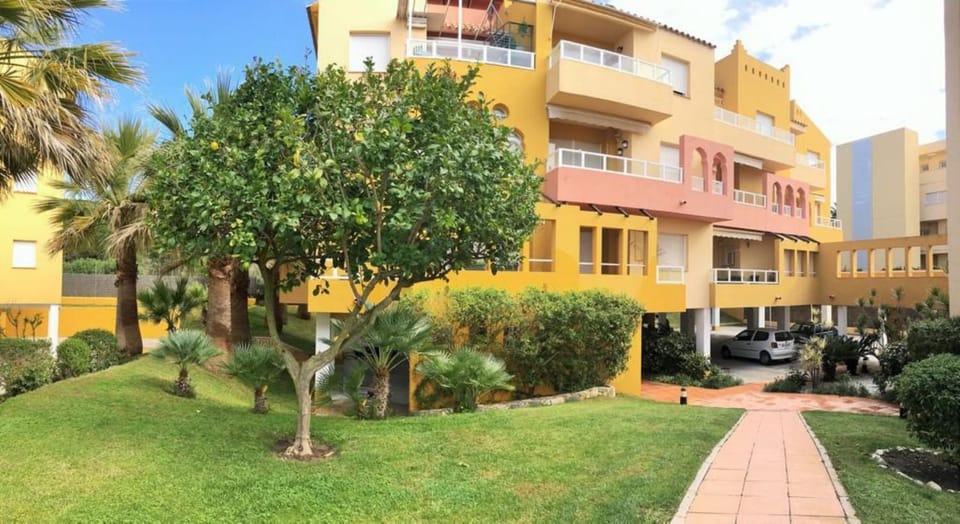 Property building, Garden