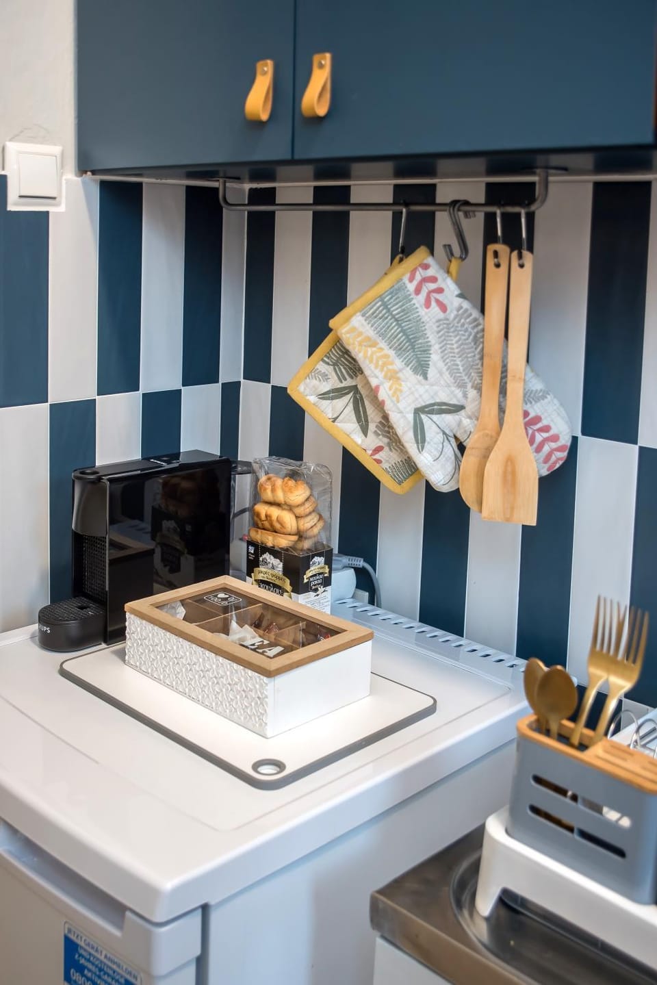 Coffee/tea facilities, kitchen