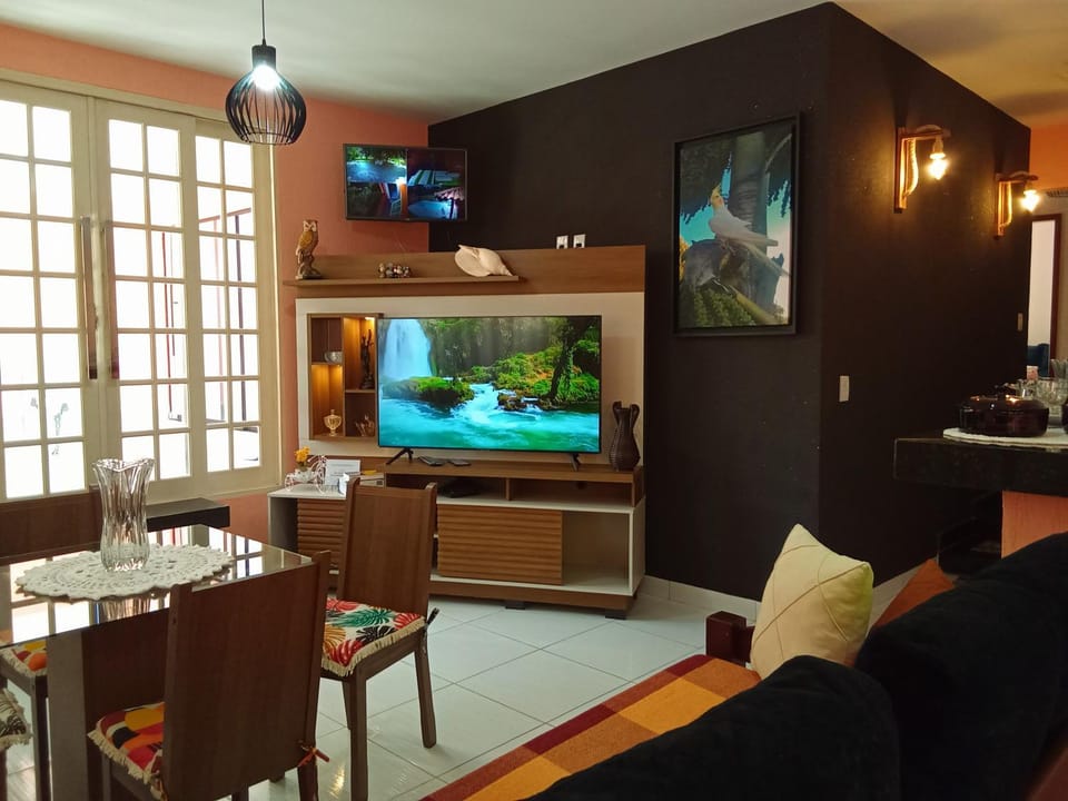 Casa de Praia Massaguaçu! Ao meio Áreas Arborizadas House in Caraguatatuba