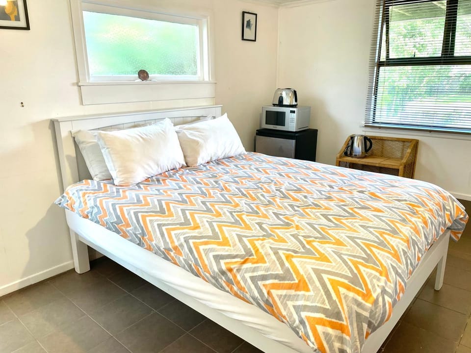 Waiheke Onetangi Near Beach Vacation rental in Auckland Region