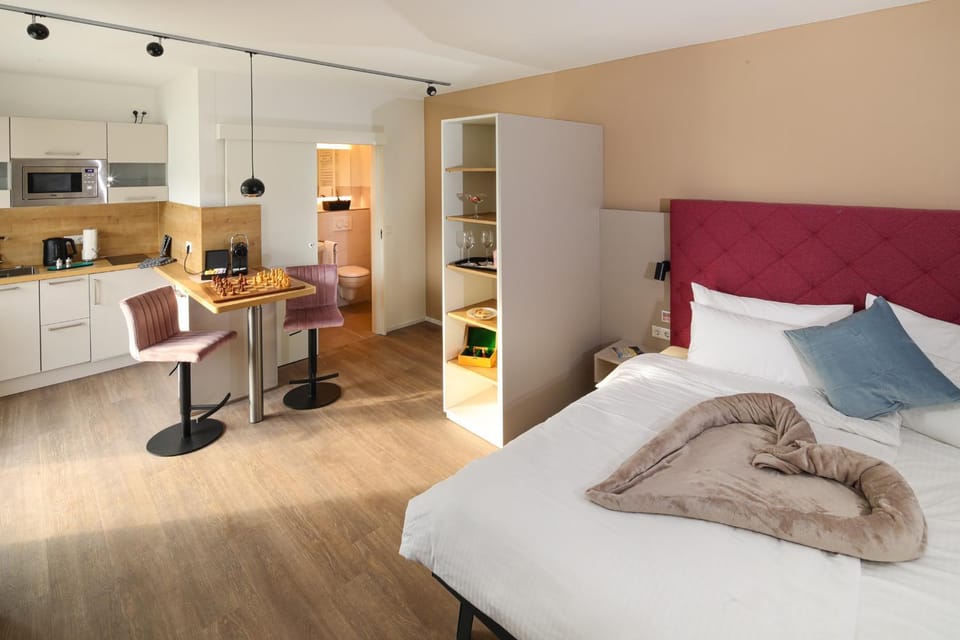 Bed, Bathroom, Kitchen or kitchenette, Photo of the whole room, Seating area, minibar