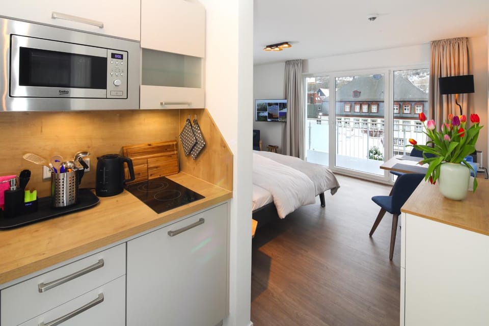 Bed, Coffee/tea facilities, Balcony/Terrace, Kitchen or kitchenette, Dining area, minibar, stove