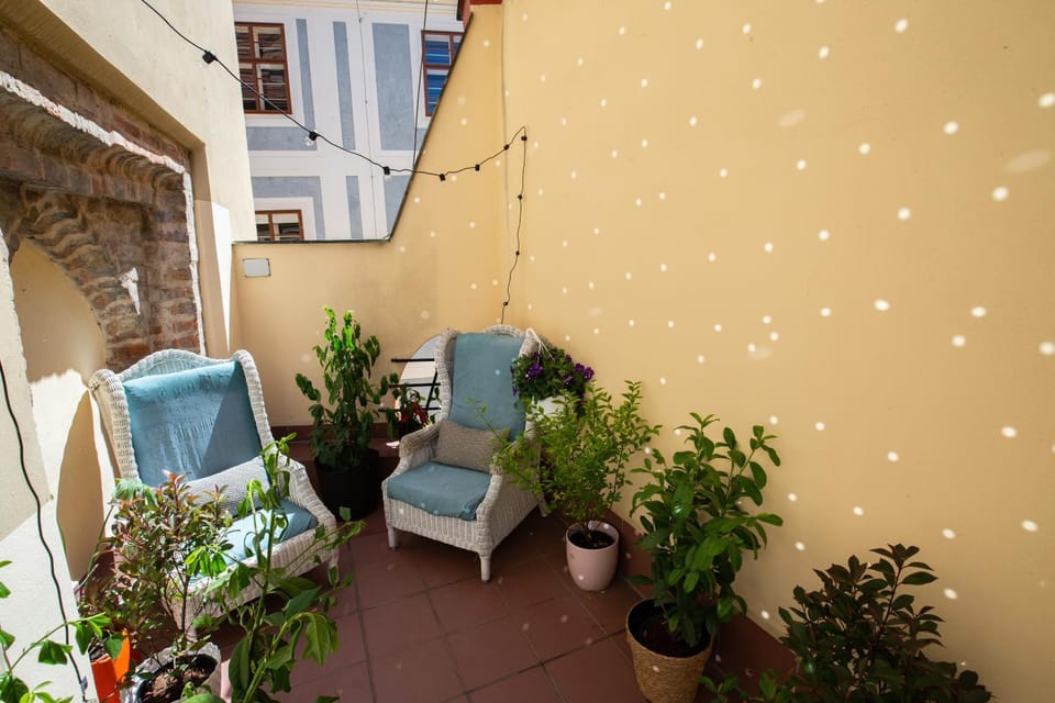Patio, Balcony/Terrace, Seating area