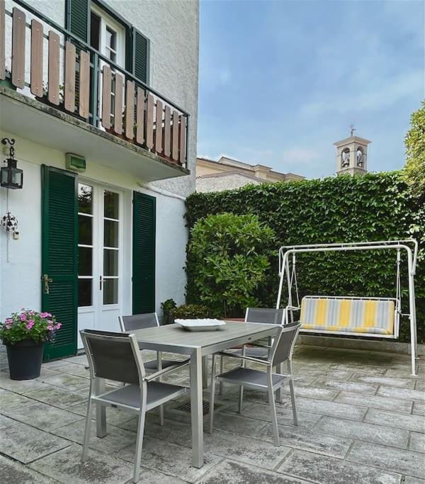 Casa Gelsomino -Casa with garden, near the Lake House in Mandello del Lario