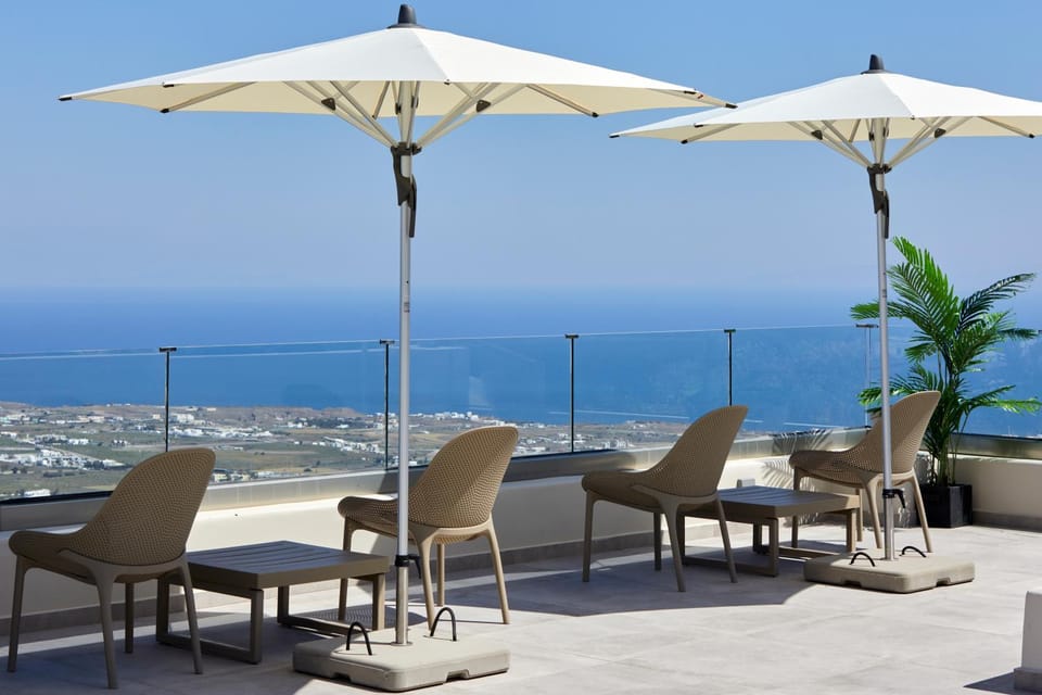 View (from property/room), Balcony/Terrace, Seating area