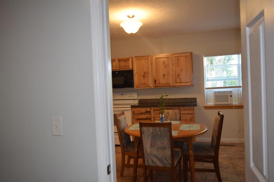 Cattaraugus, Your home away from home! Apartment in Cattaraugus