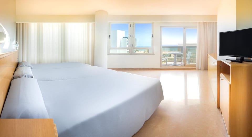 Bed, Photo of the whole room
