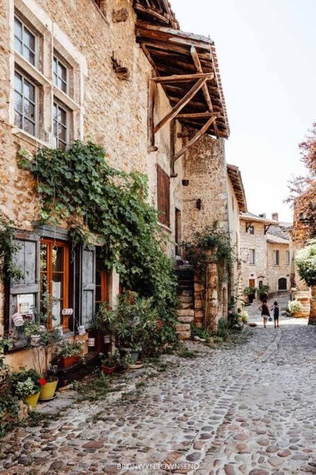 Le Cosy - En plein centre avec terrasse et loggia Apartment in Auvergne-Rhône-Alpes