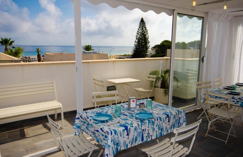 Balcony/Terrace, Sea view, Breakfast