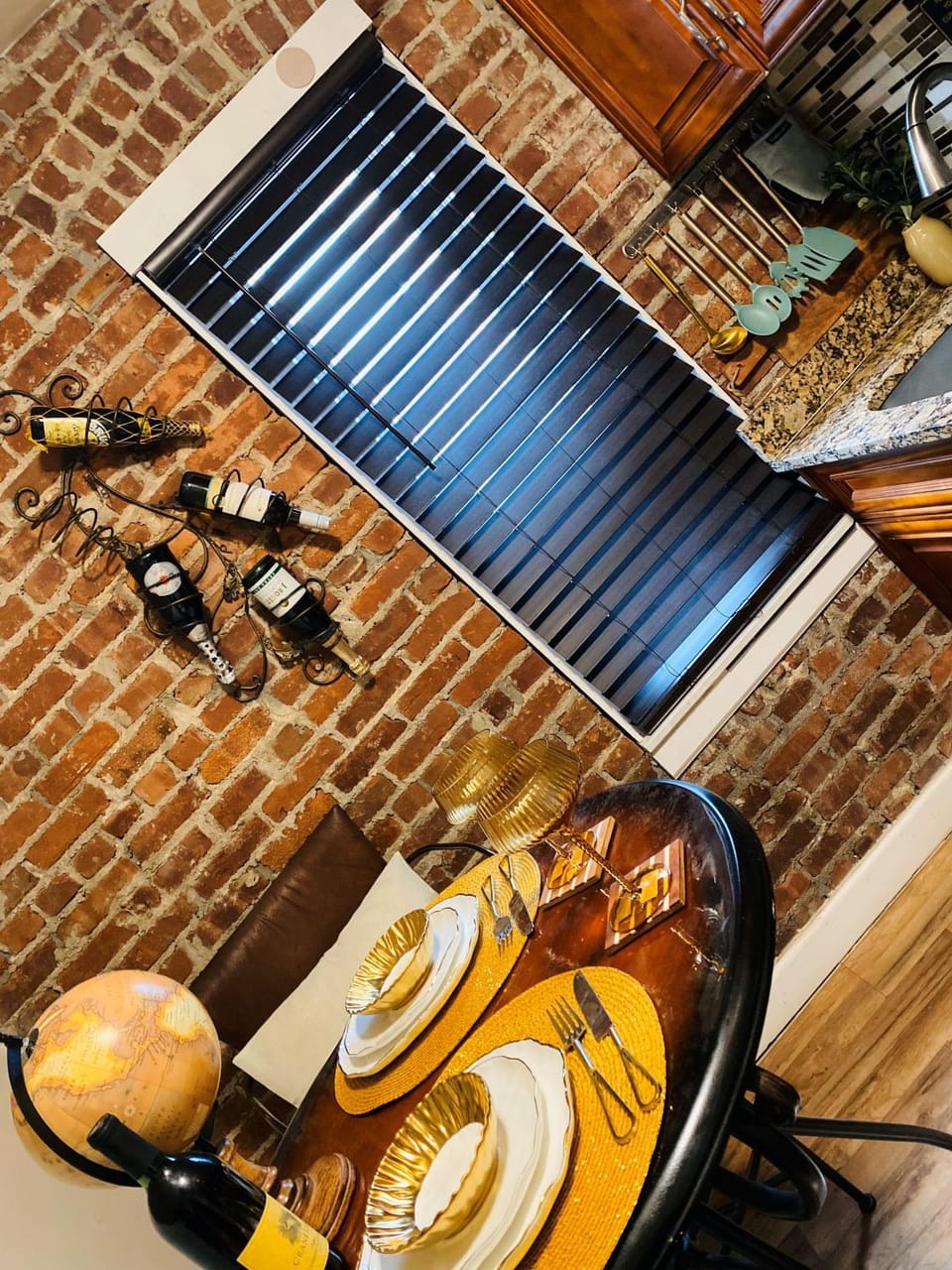 Seating area, Dinner, kitchen