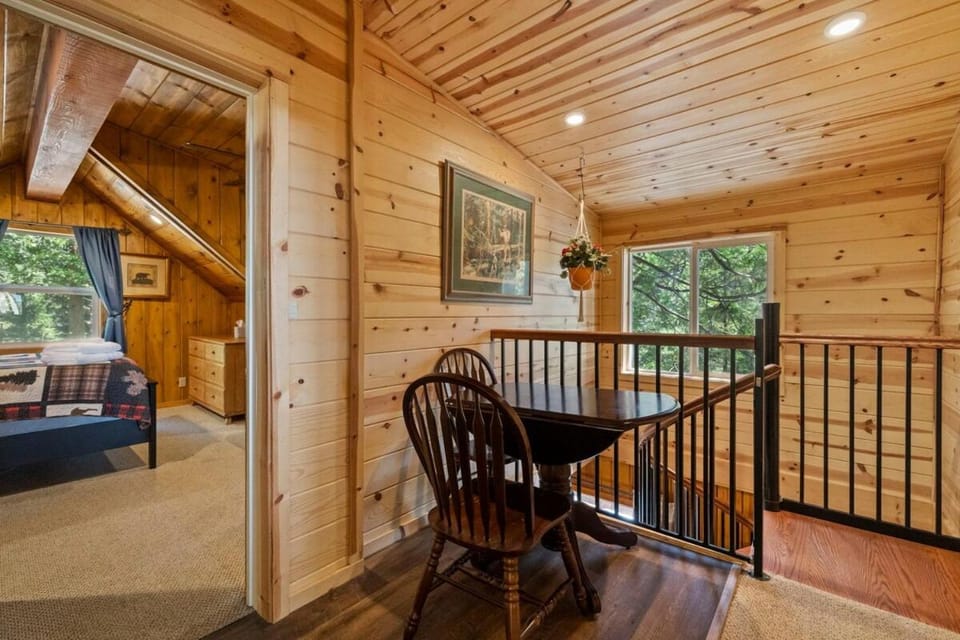 Cabin #4 Cabin in Tuolumne County