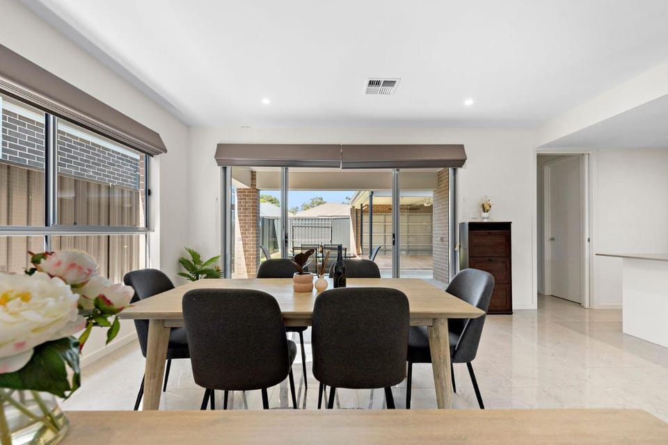 Clover - The Split-Level Sanctuary in Payneham South House in Adelaide