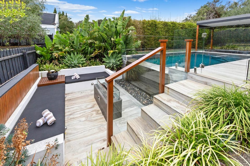 Garden, Seating area, Pool view, Swimming pool, flat iron