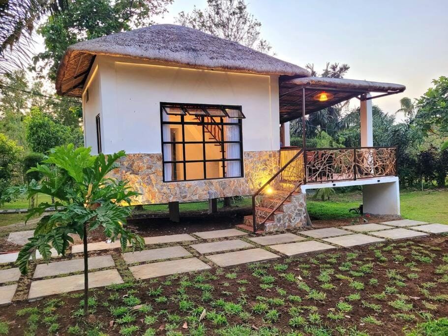 Cozy Cabin Casita Anahaw Cabin in Tagaytay