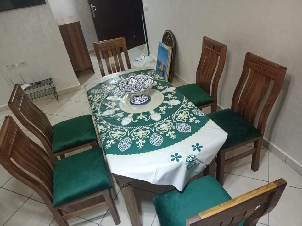 TV and multimedia, Dining area