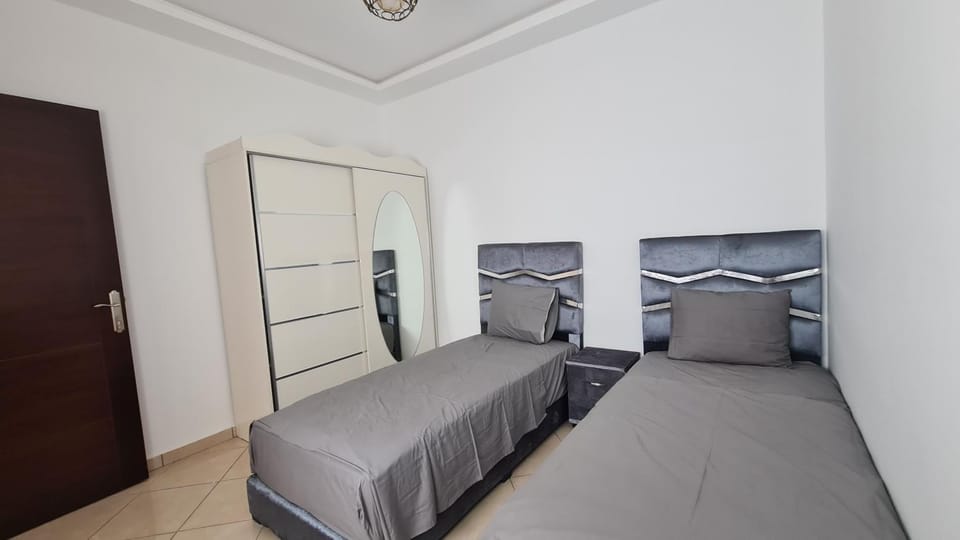 Bedroom, wardrobe