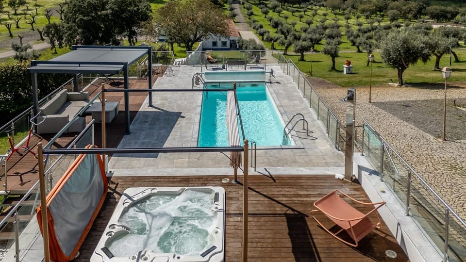 Pool view, Swimming pool