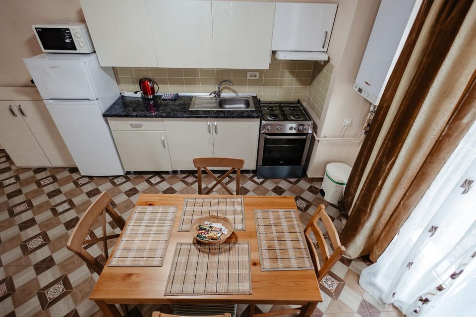 Luxury Radox Airport Bucharest 2 Apartment in Romania