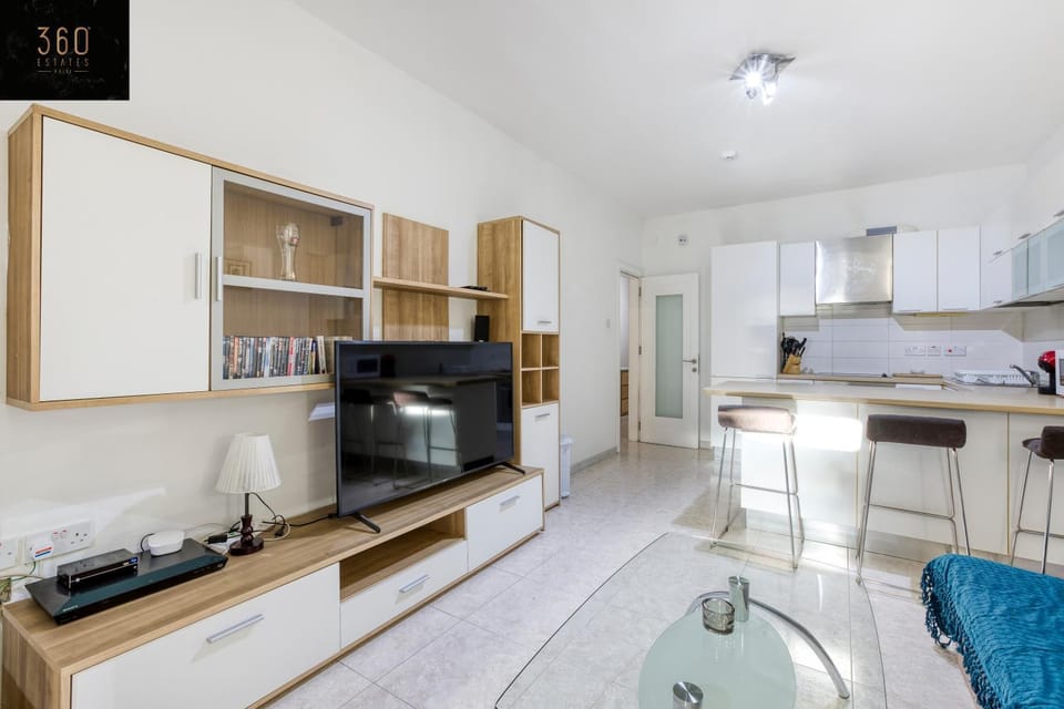 Kitchen or kitchenette, dishwasher, minibar, oven, pet friendly, stove