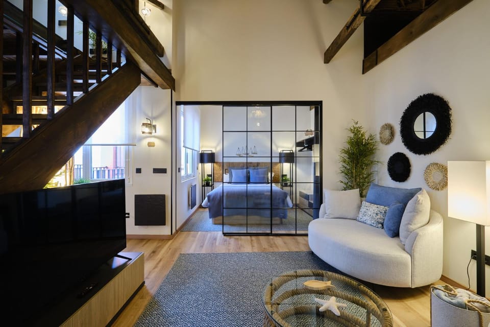 Living room, Bedroom