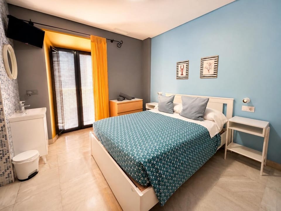 Hostal Baobab Bed and Breakfast in El Puerto de Santa María