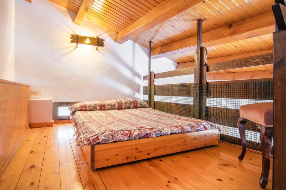 Property building, Living room, Bedroom