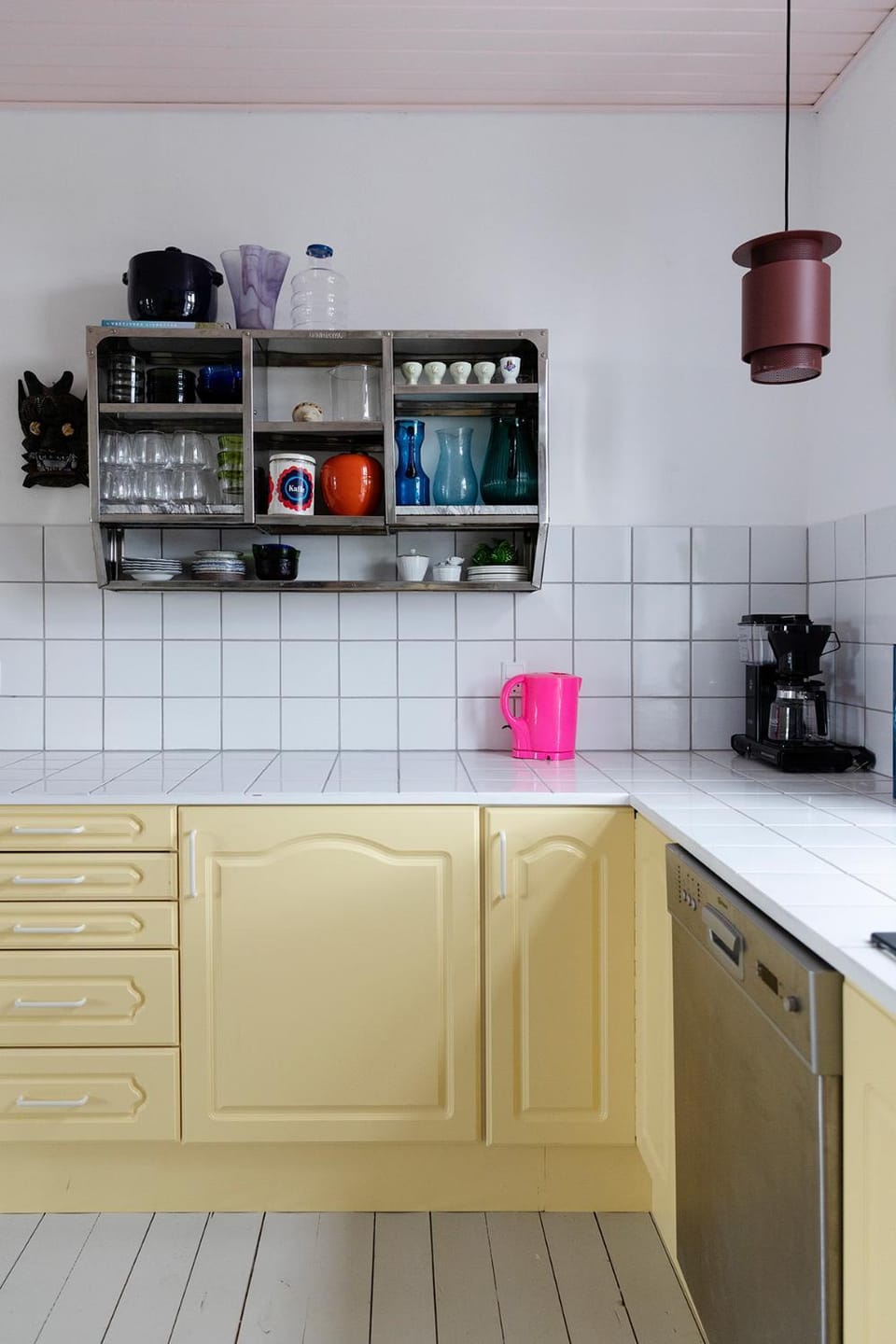 Coffee/tea facilities, Kitchen or kitchenette, dishwasher, pet friendly, stove