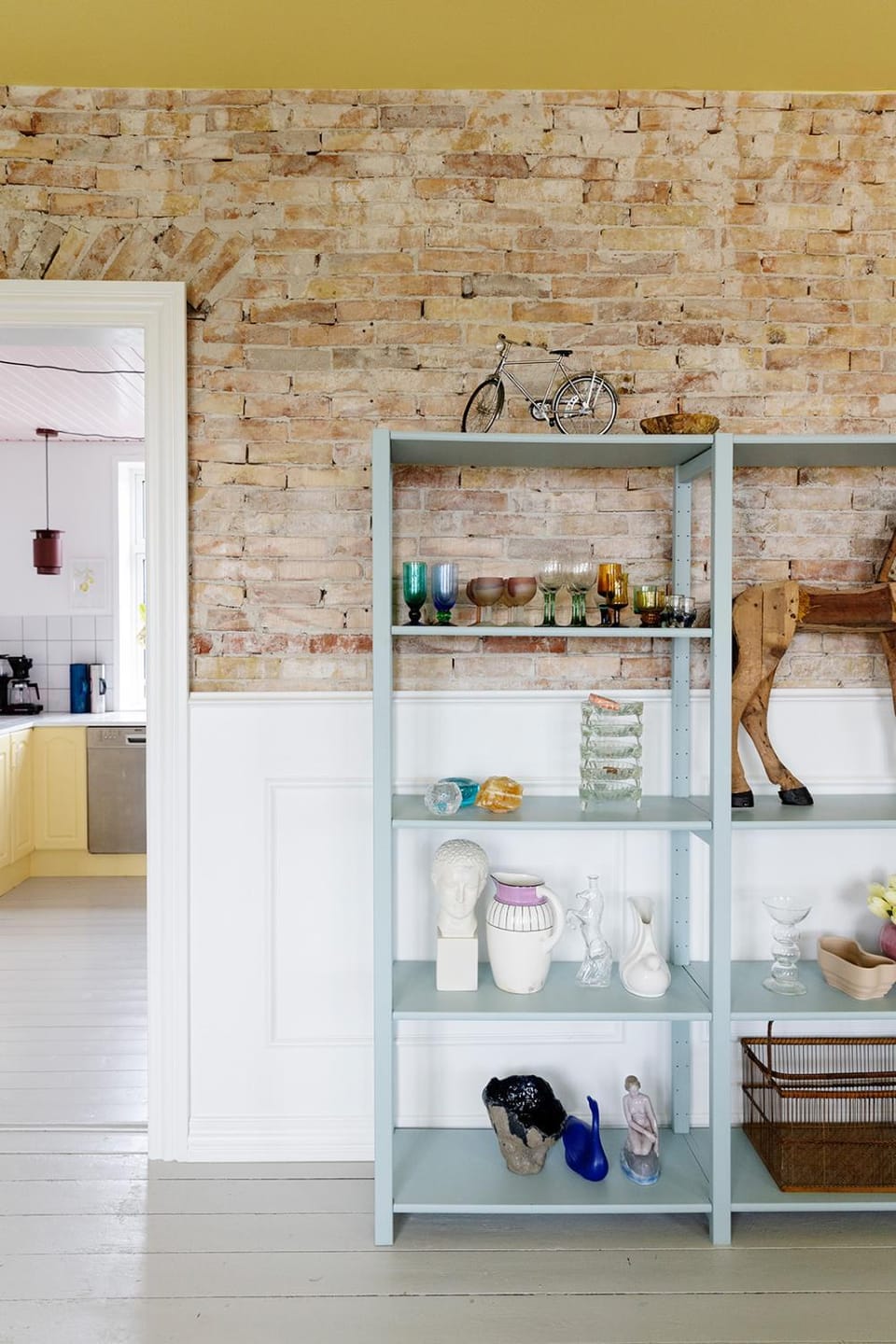 Kitchen or kitchenette, Living room