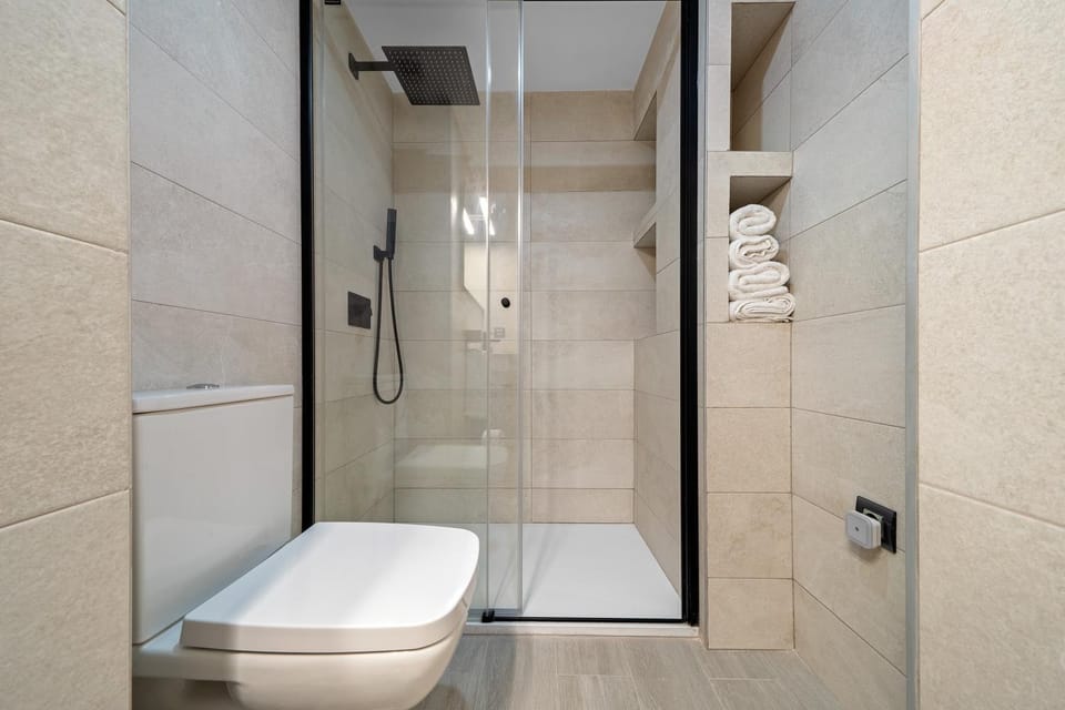 Bathroom, Living room