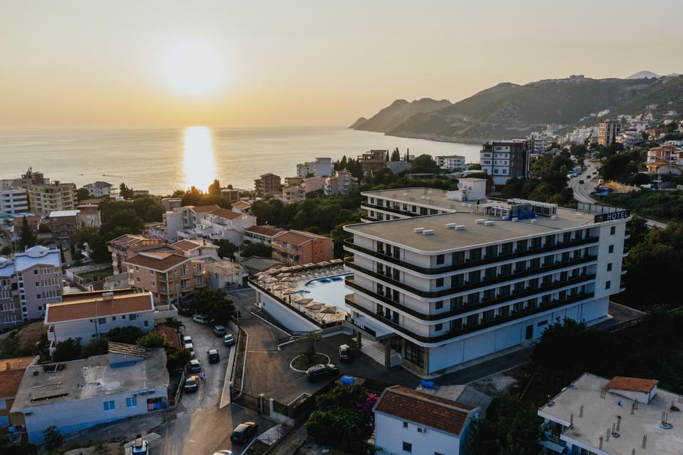 Natural landscape, Bird's eye view, Sea view, Location, Sunrise, Sunset