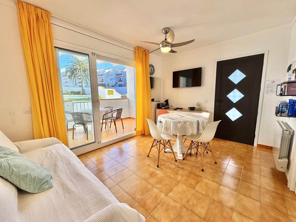 TV and multimedia, Dining area