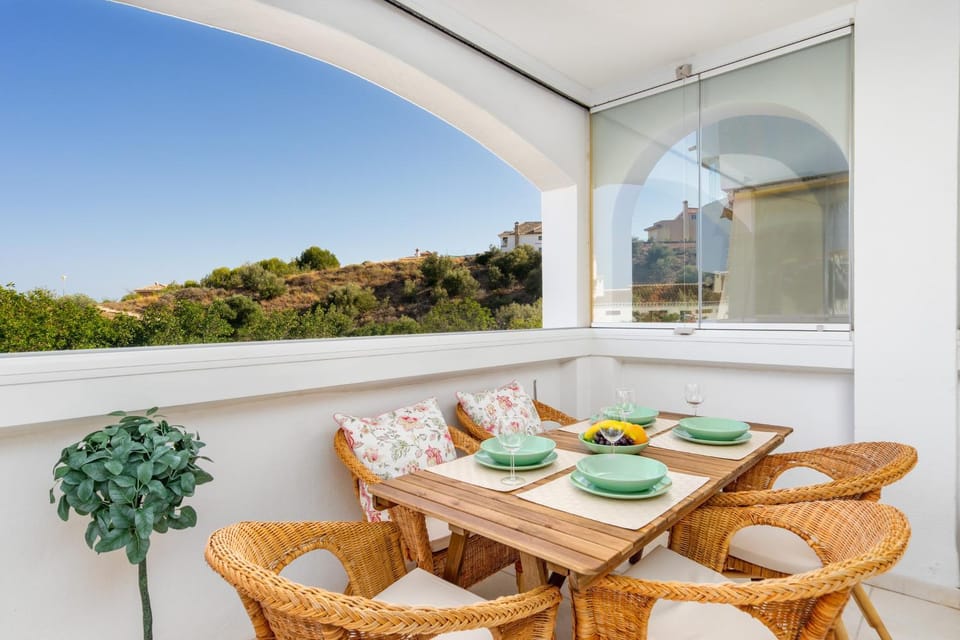 Patio, Dining area