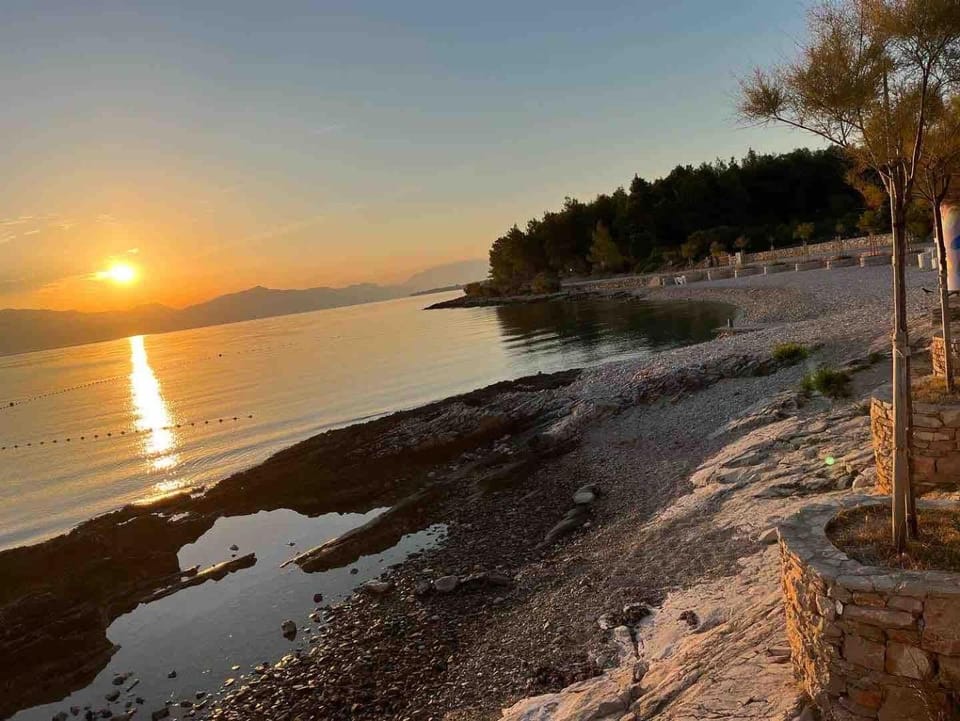 Nearby landmark, Beach, Sunrise