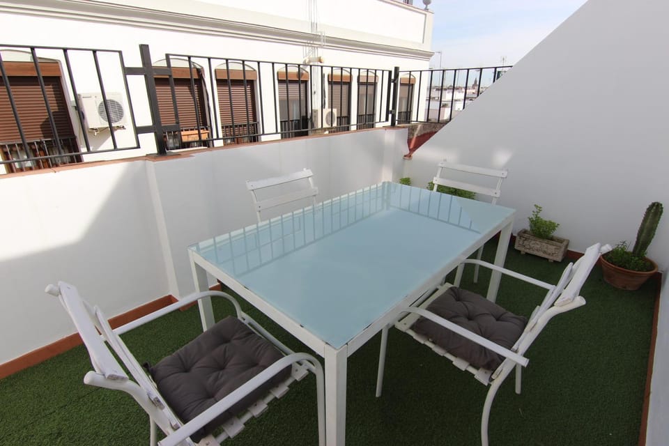 Patio, Off site, Day, View (from property/room), Balcony/Terrace, Dining area