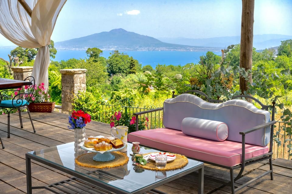 La Dimora 4: Charm and Quiet Apartment in Massa Lubrense
