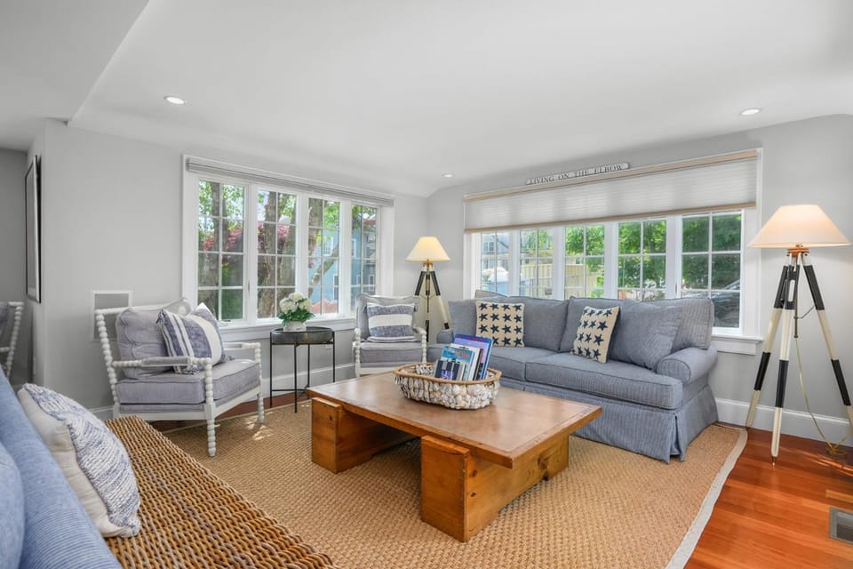 Sand Simeon - Relax, Unwind, Repeat House in Chatham