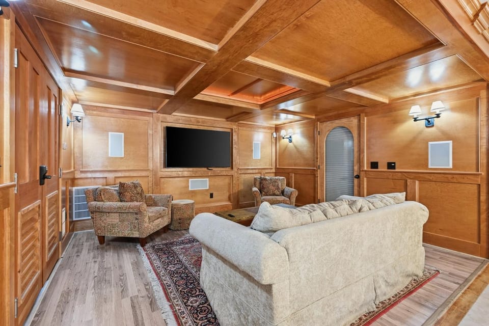 Sand Simeon - Relax, Unwind, Repeat House in Chatham