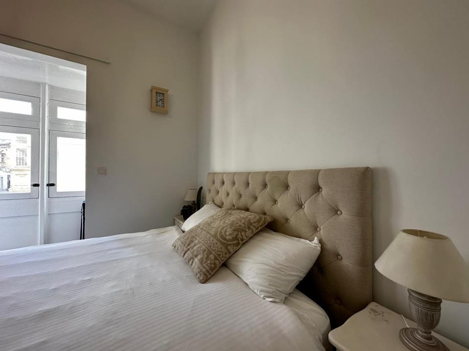 Modern Private apt - Walking distance to Valletta Apartment in Malta