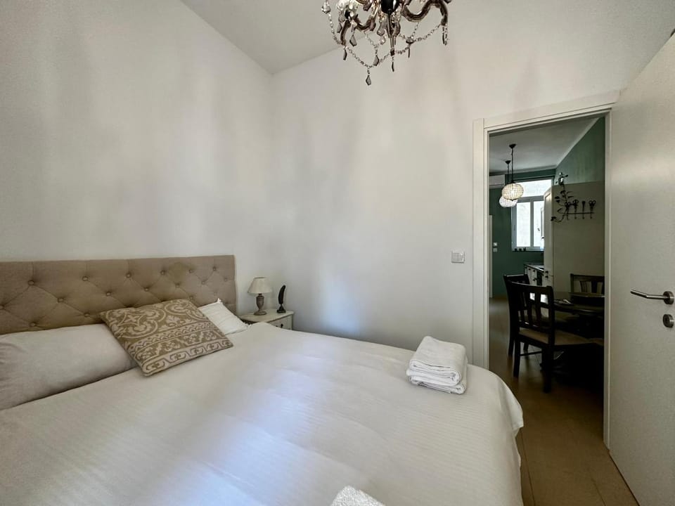 Modern Private apt - Walking distance to Valletta Apartment in Malta