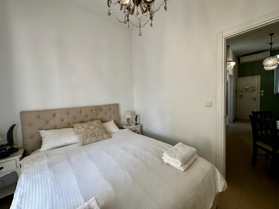 Modern Private apt - Walking distance to Valletta Apartment in Malta