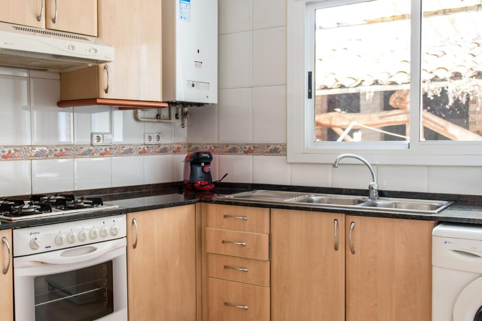 Kitchen or kitchenette, Living room