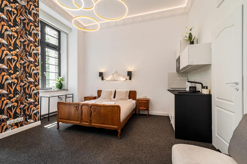 Bed, Kitchen or kitchenette, Photo of the whole room