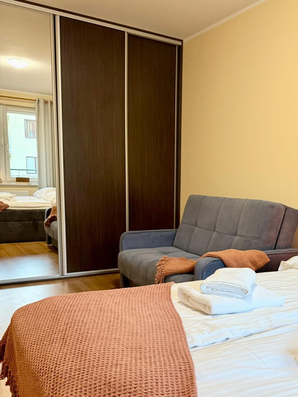 Bed, Bedroom, wardrobe
