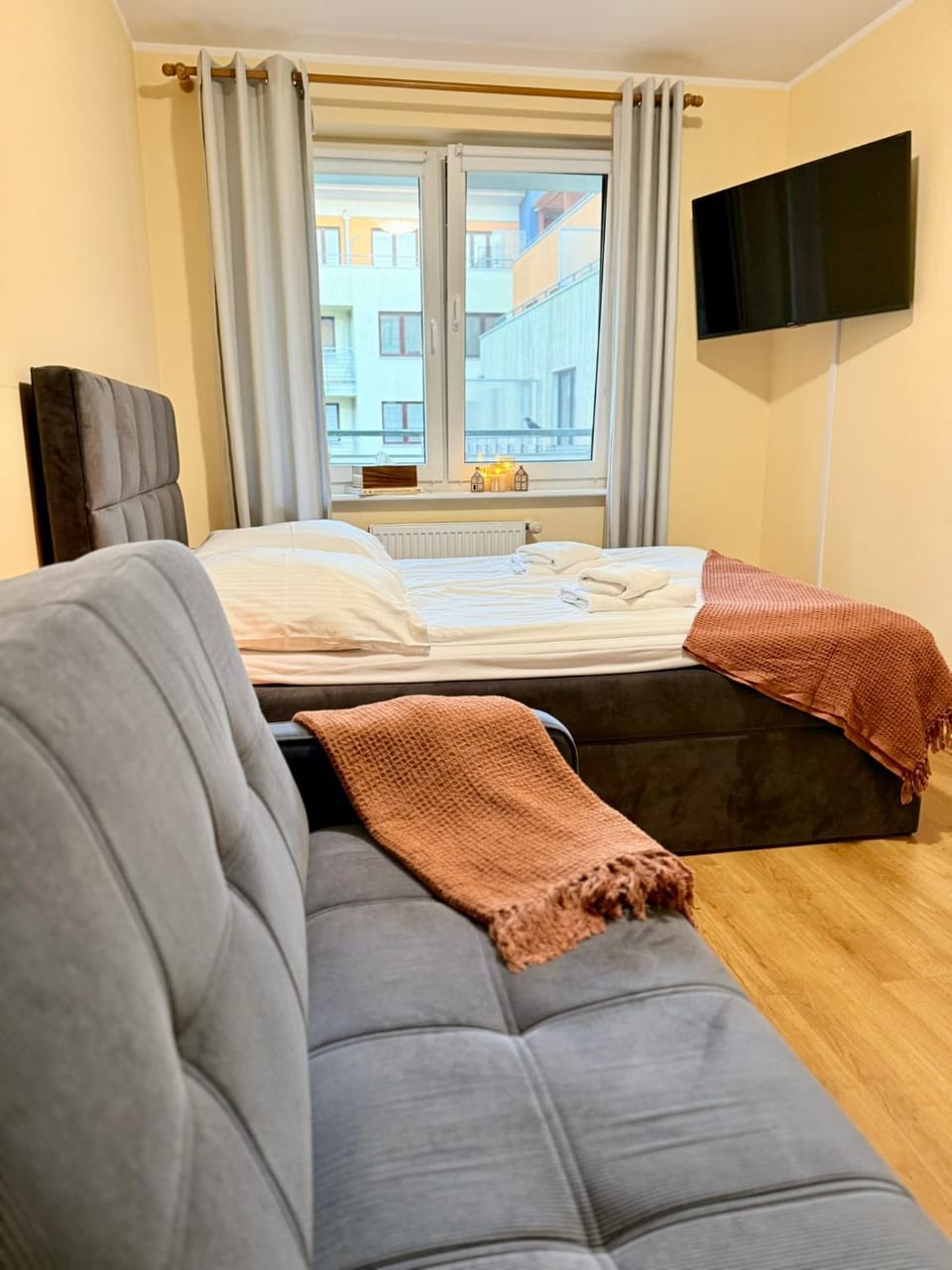 Bed, Bedroom