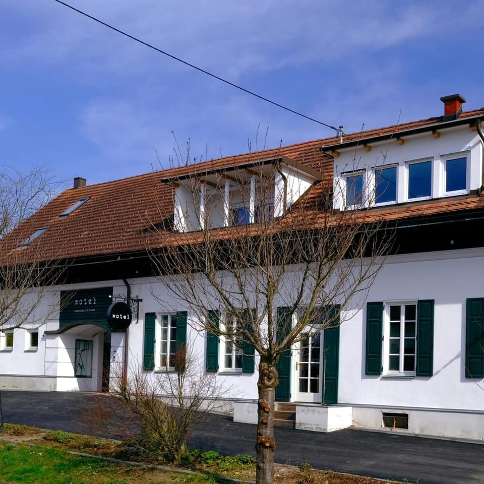 Property building, Day