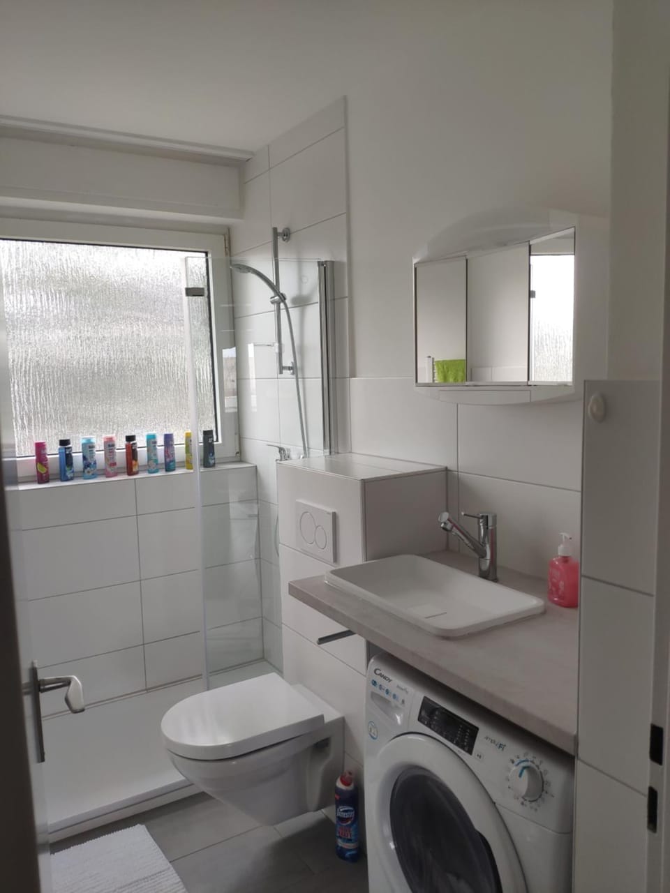 Toilet, Bathroom, washing machine, dryer
